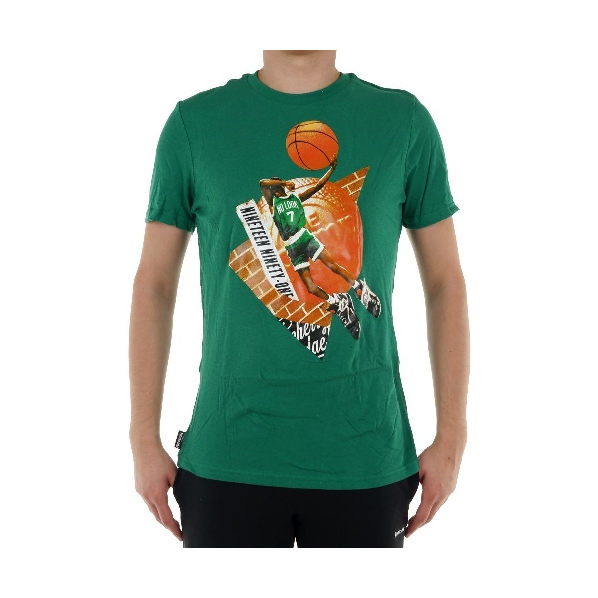 vaatteet Miehet Lyhythihainen t-paita Reebok Sport Classic Basketball Pump 1 Tshirt Vihreä