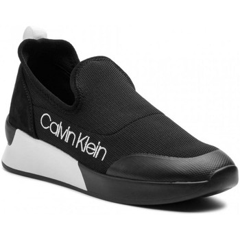 kengät Naiset Tennarit Calvin Klein Jeans QUE Musta