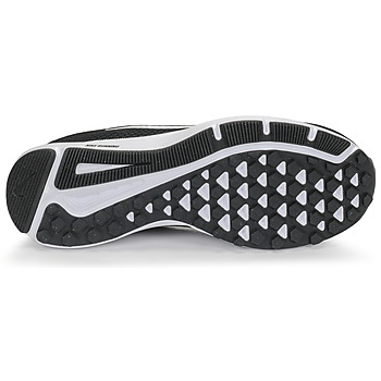 Nike QUEST 2 Musta / Valkoinen