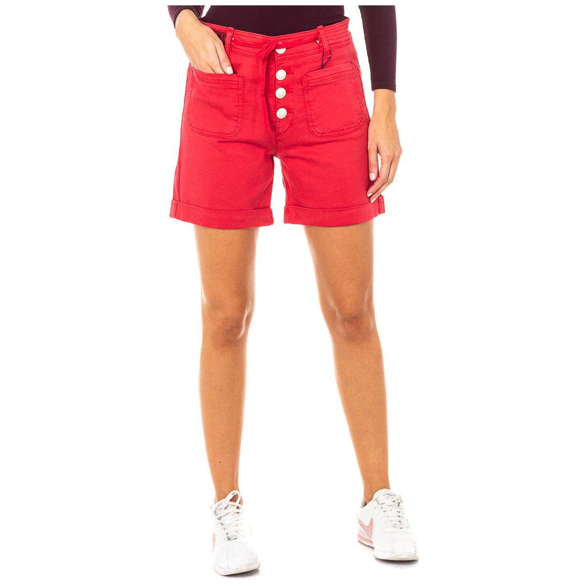 vaatteet Naiset Shortsit / Bermuda-shortsit La Martina LWB001-06072 Punainen