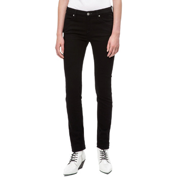 vaatteet Naiset Slim-farkut Calvin Klein Jeans J20J208292 Musta