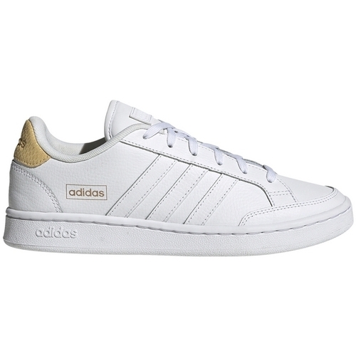 kengät Naiset Tennarit adidas Originals FW3301 Valkoinen