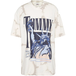 vaatteet Naiset Lyhythihainen t-paita Tommy Jeans DW0DW09811 Valkoinen
