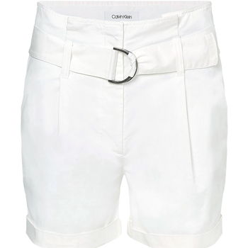vaatteet Naiset Shortsit / Bermuda-shortsit Calvin Klein Jeans K20K202820 Valkoinen