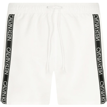 vaatteet Miehet Shortsit / Bermuda-shortsit Calvin Klein Jeans KM0KM00558 Valkoinen