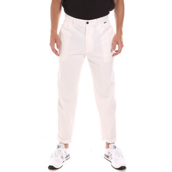 vaatteet Miehet Chino-housut / Porkkanahousut Calvin Klein Jeans K10K107094 Valkoinen