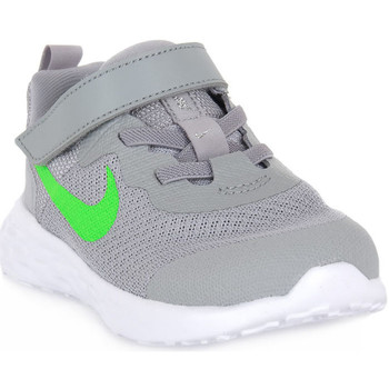 kengät Pojat Tennarit Nike 009 REVOLUTION 6 LT Harmaa
