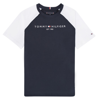 vaatteet Pojat Lyhythihainen t-paita Tommy Hilfiger KB0KB07754-DW5 Monivärinen