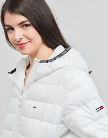 Tommy Jeans TJW QUILTED TAPE HOODED JACKET Valkoinen