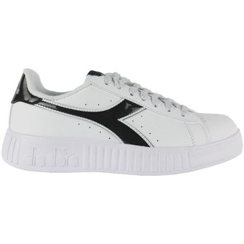 kengät Naiset Tennarit Diadora Step p 101.178335 01 C1145 White/Black/Silver Valkoinen
