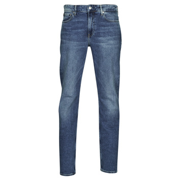 vaatteet Miehet Suorat farkut Calvin Klein Jeans SLIM TAPER Sininen
