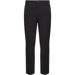 vaatteet Miehet Chino-housut / Porkkanahousut Calvin Klein Jeans K10K108153 Musta