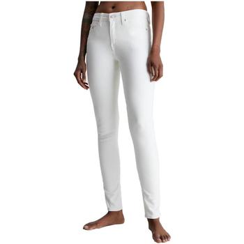 vaatteet Naiset Housut Calvin Klein Jeans  Valkoinen