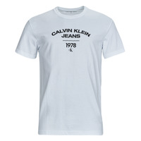 vaatteet Miehet Lyhythihainen t-paita Calvin Klein Jeans VARSITY CURVE LOGO T-SHIRT Valkoinen