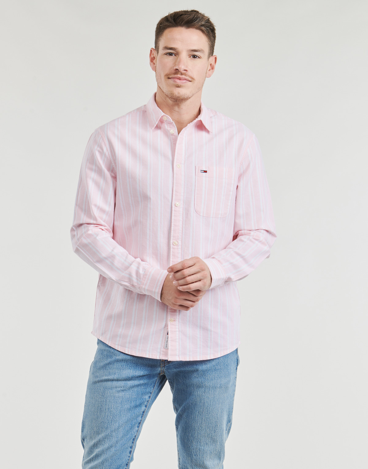 vaatteet Miehet Pitkähihainen paitapusero Tommy Jeans TJM REG OXFORD STRIPESHIRT Vaaleanpunainen