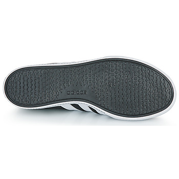 Adidas Sportswear DAILY 3.0 Musta / Valkoinen