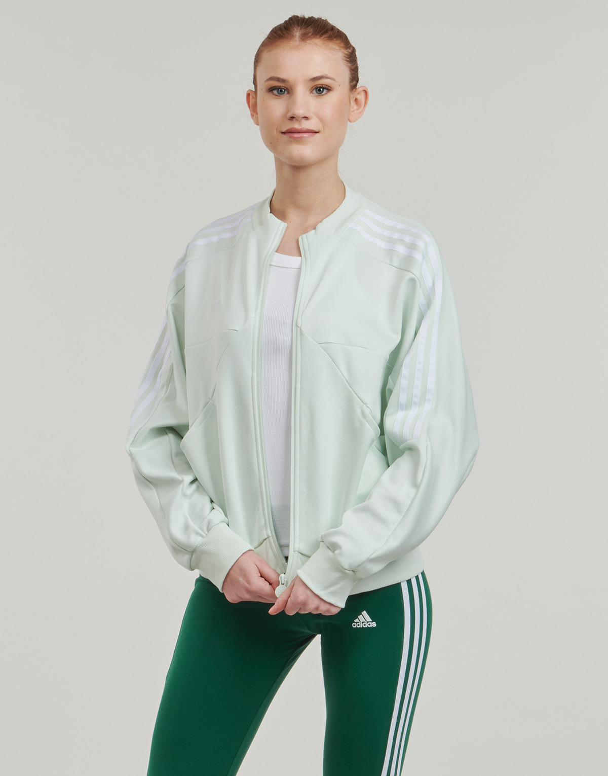 vaatteet Naiset Ulkoilutakki Adidas Sportswear W TIRO CB TT Vihreä