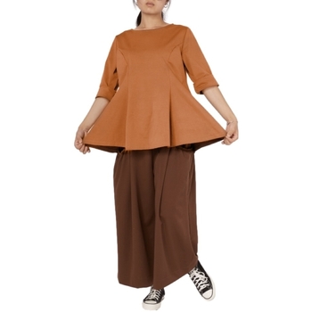 vaatteet Naiset Topit / Puserot Wendy Trendy Top 223690 - Camel Ruskea