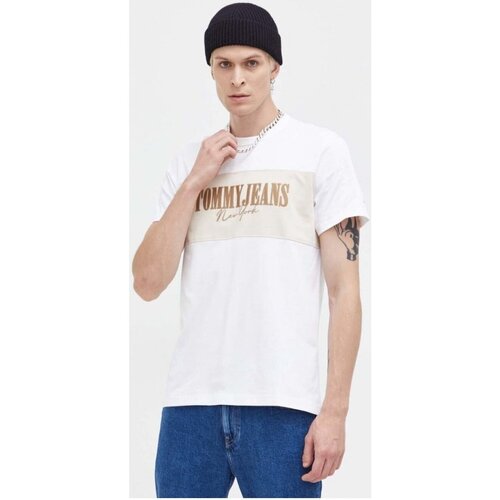 vaatteet Miehet Lyhythihainen t-paita Tommy Jeans DM0DM17914 Valkoinen