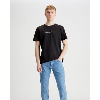 vaatteet Miehet Lyhythihainen t-paita Calvin Klein Jeans J30J324646 Musta