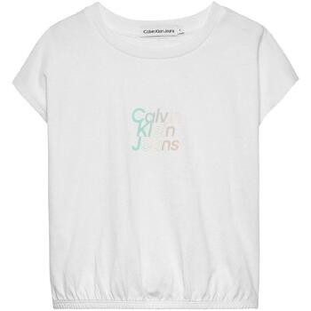 vaatteet Tytöt Lyhythihainen t-paita Calvin Klein Jeans  Valkoinen