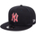 Asusteet / tarvikkeet Miehet Lippalakit New-Era Outline 9FIFTY New York Yankees Cap Musta