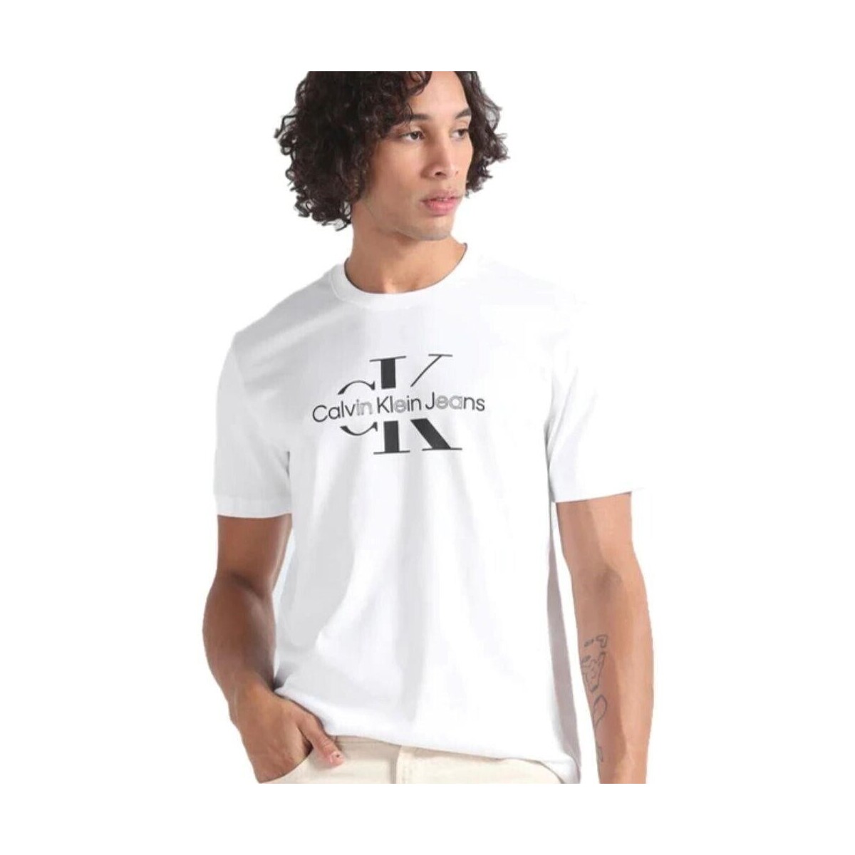 vaatteet Miehet Lyhythihainen t-paita Calvin Klein Jeans J30J325190YAF Valkoinen